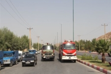 رژه ناوگان خودروهای آتش‌نشانی در سرپلذهاب برگزار شد