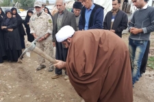آیین کلنگ زنی مسجد امام جعفر صادق(ع) در روستای سراب گرم شهرستان سرپلذهاب برگزارشد