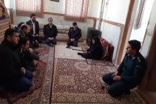 دیدار جمعی از فرماندهان نظامی و انتظامی با خانواده معظم شهدا در سرپل ذهاب