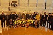 قهرمانی تیم منتخب کوئیک در مسابقات فوتسال جام ولایت یادواره جانباختگان زلزله آبانماه ١٣٩٦ سرپلذهاب