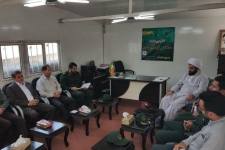 دیدار جانشین فرمانده سپاه ناحیه و کارکنان بسیج سازندگی سرپل ذهاب با امام جمعه شهرستان 
