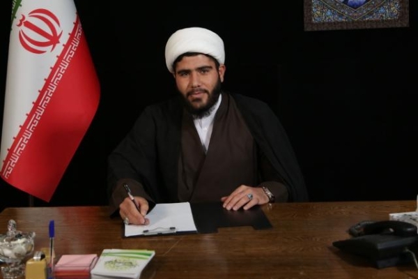 محرم ماه عزای ابا عبدالله الحسین(ع) است / سیاه پوش شدن شهرستان در عزای حسینی