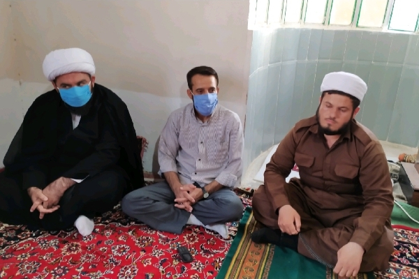 امام جمعه روستای مرزی الیاسی خلیفه حسن از امام جمعه جهادی سرپلذهاب تقدیر کرد