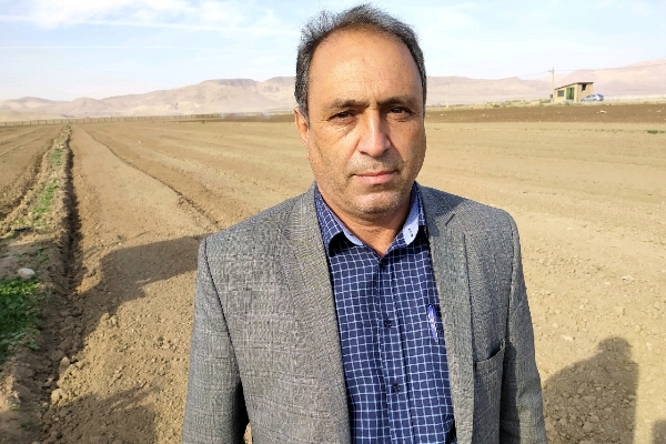 نهاده های کشاورزی مورد نیاز کشاورزان در شرایط کرونایی تامین شده است / خدمات رسانی به کشاورزان بارعایت پروتکلهای بهداشتی انجام شده است