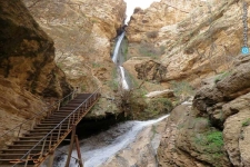 تخصیص ۲۵ میلیارد ریال اعتبار به مرمت سازی آثار باستانی شهرستان/ تسطیح جاده دسترسی به آبشار پیران در اولویت است
