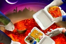 همکاری سپاه ناحیه  با کمیته امدادشهرستان سرپل ذهاب در پخت وتوزیع غذای گرم بین نیازمندان