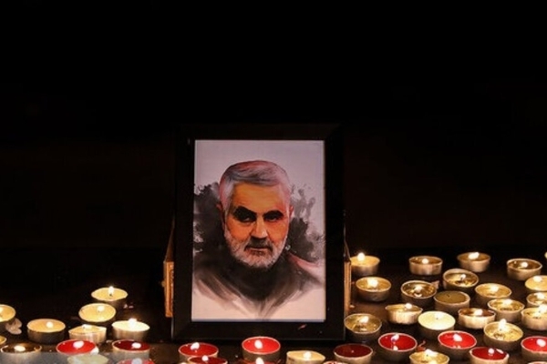 مراسم‌دومین سالگرد شهادت حاج قاسم سلیمانی در جوار حرم احمدابن اسحاق(ره) برگزار میشود