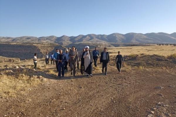 بعد از زلزله شهرستان سرپلذهاب روستای بانکمانه شروع به ساخت و ساز کردند اما متاسفانه از خدمات آب و برق و گاز بی بهره اند