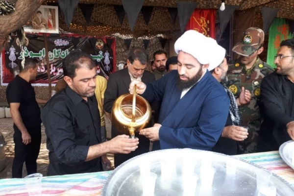 بازدید امام جمعه ، فرماندار و فرمانده تیپ ۷۱ پ.م پادگان ابوذر از مرز خسروی