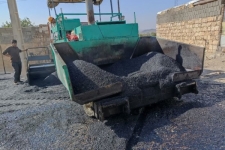 بازدید فرماندار و مسئولین سرپلذهاب از روند آسفالت در روستاهای شهرستان/ در مجموع آسفالت ۱۴ هزار متر مربع در روستاها توسط بنیاد مسکن انقلاب اسلامی در حال اجراست