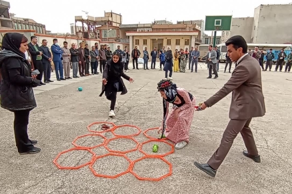 در هفتمین روز از دهه فجر / جشنواره بازی های بومی محلی به میزبانی شهر سرپل ذهاب برگزارشد