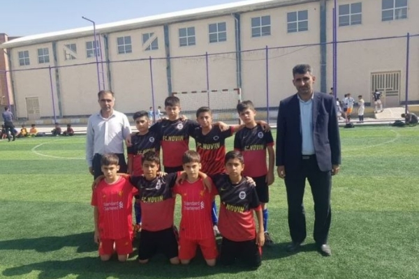 جشنواره مسابقات فوتسال ابتدایی دوره دوم در شهرستان سرپل ذهاب برگزار شد