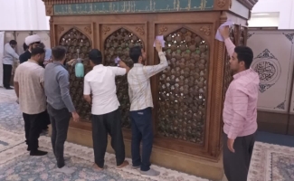 غبار روبی حرم مطهر احمد ابن اسحاق (ره) بمناسبت دهه کرامت