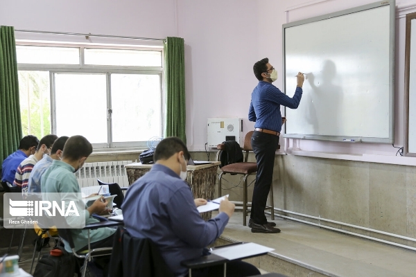 «چینی» به فهرست زبان‌های خارجی قابل آموزش در مدارس اضافه شد