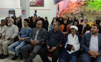 نشست ادبی با یادبود شاعر فقید سرپل ذهابی برگزار شد.
