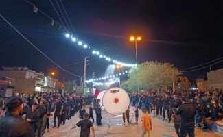مراسم عزاداری شب عاشورای حسینی در شهرستان سرپل‌ذهاب برگزار شد