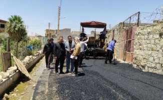 آسفالت راه روستای حبیبوند با اعتبار یک میلیارد تومان در دست اقدام است+تصاویر