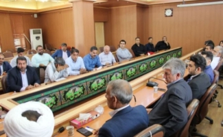مراسم تجلیل از کارمندان نمونه ادارات شهرستان سرپل‌ذهاب برگزار شد