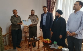 تجلیل از خانواده های معظم شهدا و جانبازان ارتشی به مناسبت هفته دفاع مقدس
