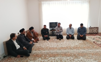دیدار مسئولین با بانوی پیشکسوت و رزمنده دوران دفاع مقدس در شهرستان سرپل ذهاب