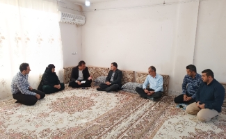 دیدار مسئولین سرپل‌ذهاب با خانواده شهداء شهرستان با هدف ترویج فرهنگ ایثار و مقاومت در جامعه