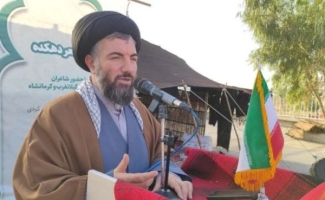 برگزاری مراسم عصر شعر دهکده و تجلیل از بانوی شعر موردی در شهرستان