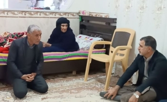 دیدار و دلجویی فرماندار سرپل ذهاب از خانواده‌های شهدا و جانبازان شهرستان