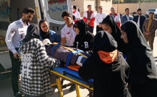 برگزاری مانور ایمنی در برابر زلزله در مدارس شهرستان