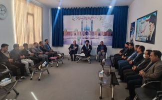 برگزاری برنامه های هفته قرآن ، عترت و نماز در مدارس شهرستان سرپل ذهاب