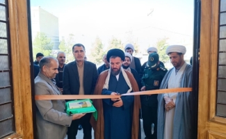 نمایشگاه عکس و پوستر در حرم مطهر احمد ابن اسحاق(ره) شهرستان سرپل ذهاب برگزار شد