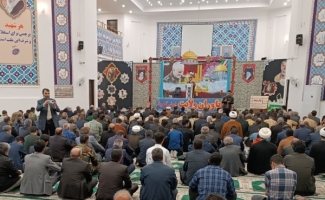 آمادگی مومنین برای حضور در میعادگاه عاشقان در روز آدینه سرپل‌ذهاب
