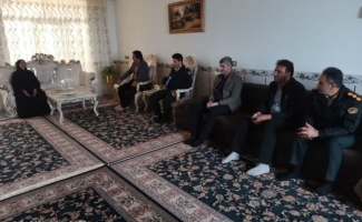دیدار و سرکشی از خانواده‌های‌شهدای شهرستان سرپل‌ذهاب