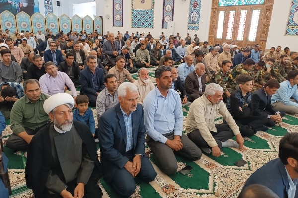 آمادگی مومنین برای حضور در میعادگاه عاشقان در آخرین جمعه ماه رمضان
