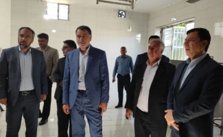 بازدید مسئولین از کارگاه تولیدی عسل‌طبیعی در شهرستان