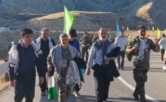 صعود چشمگیر زائران شهدا به ارتفاعات بازی دراز در سالگرد عملیات غرور آفرین بازی دراز شهرستان سرپل ذهاب