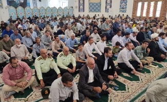 آیین برگزاری نماز جمعه سرپل ذهاب به روایت تصویر