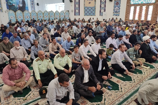 آیین برگزاری نماز جمعه سرپل ذهاب به روایت تصویر