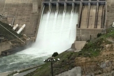 سد تنگ حمام بر اثر بارندگی سرریز شد