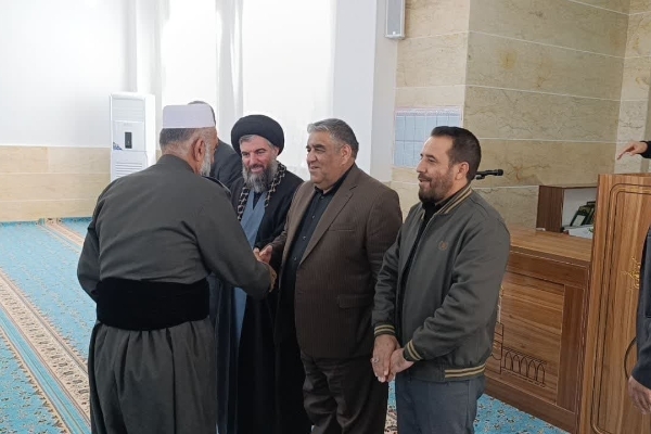 دیدار نماینده مجلس شورای اسلامی با خانواده معظم شهدای بخش دشت‌ذهاب شهرستان