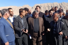 بازدید نماینده مجلس شورای اسلامی از طرح سامانه گرمسیری دهستان‌های قلعه شاهین و بشیوه و پاطاق شهرستان