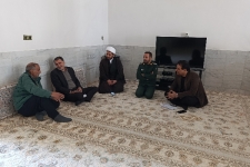 دیدار مسئولان سرپل‌ذهاب با پدران شهداء