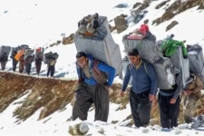 قصرشیرین؛ شهری که از کوله‌بری حذف شد