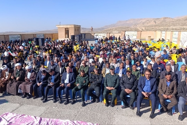 جشن بزرگ انقلاب و اعیاد شعبانیه در سرپل‌ذهاب برگزار شد