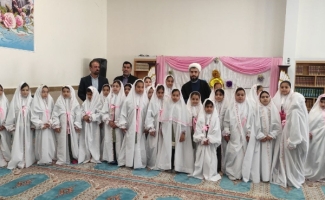 دانش آموزان دبستان دخترانه ۱۷ شهریور  سرپلذهاب رسیدن به سن تکلیف را جشن گرفتند /دستهای راز و نیاز فرشتگان زمینی در اولین روز از مکلف شدن به آسمان بلند شد  ♨️ ه