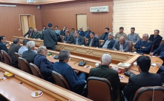 دیدار جمعی از متنفذین و بزرگان شهرستان با فرماندار سرپل‌ذهاب