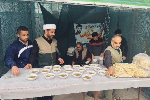 ایستگاه صلواتی بسیجیان در سالروز تشکیل بسیج؛ جلوه‌ای از خدمت و همبستگی مردمی