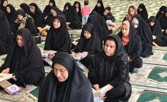 محفل انس با قرآن و قرائت حدیث کساء به مناسبت وفات حضرت ام‌البنین(س) در سرپل‌ذهاب