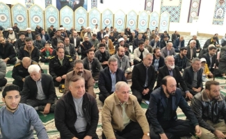 آیین برگزاری نماز جمعه سرپل ذهاب به روایت تصویر