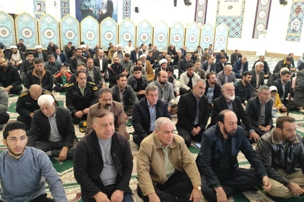 آیین برگزاری نماز جمعه سرپل ذهاب به روایت تصویر