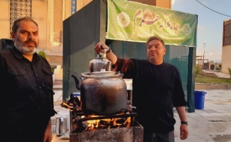 برپایی ایستگاه صلواتی به مناسبت میلاد حضرت فاطمه زهرا  و روز مادر